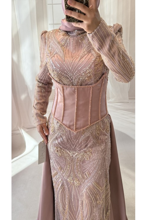 38 BDN PEMBE PELERİN KORSELİ MODEL